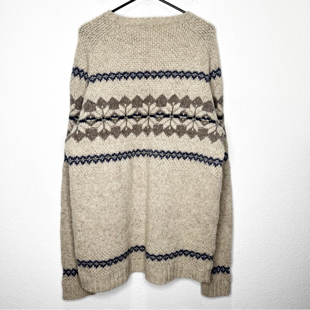 Eddie Bauer Cream and Brown Crewneck Sweater - Picture 8 of 10